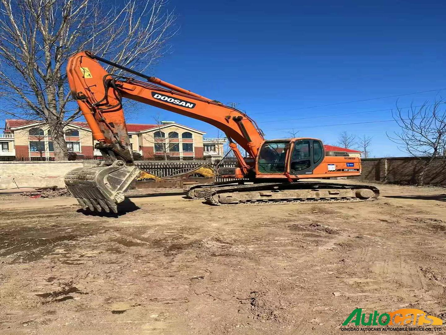 DooSan DX260