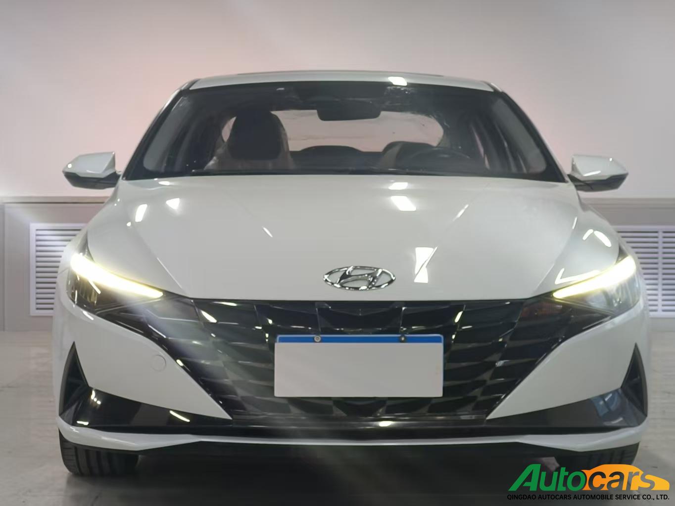 Elantra 2021 1.5L CVT LUX Premium Edition